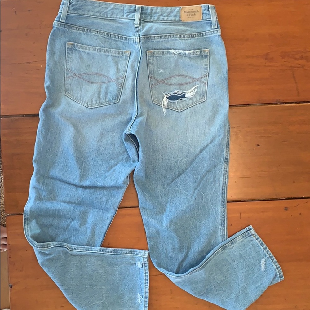 Abercrombie & Fitch Girlfriend Jean High Rise - Picture 2 of 2